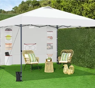 Pavėsinė su šonine sienele