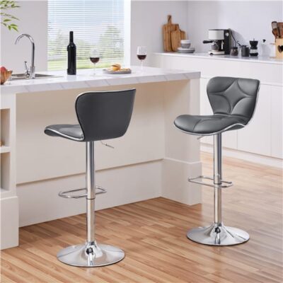 Dvi Pilkos Baro kėdės